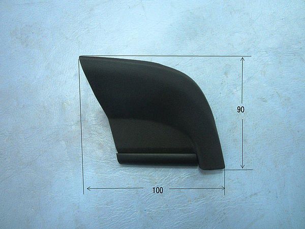 Plaque de montage droite pour le couvercle inférieur de la fenêtre avant