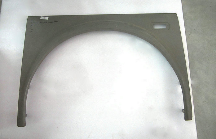 Wing plate (right front)