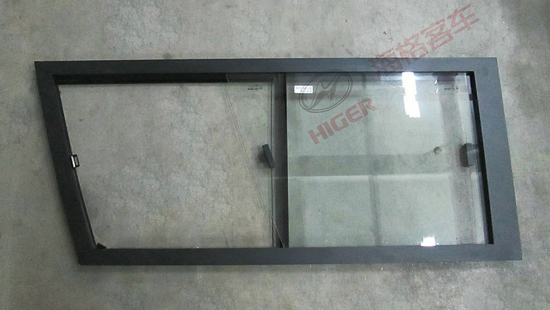 Side window (colorless single-layer aluminum frame push on the right)