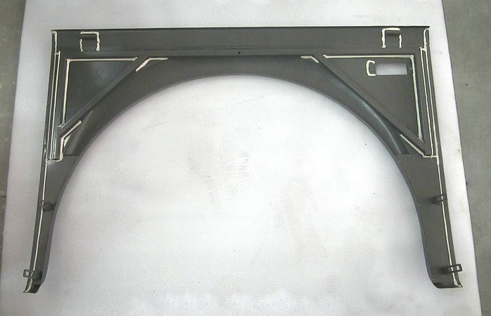 пластина крыла колеса (справа от переднего железного образца)-1