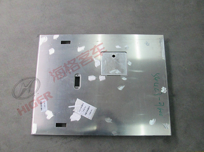 Rear wheel rear hatch door (right/with small door)