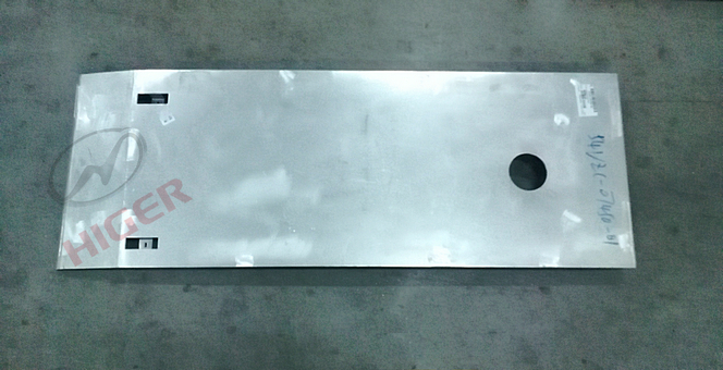 Rear wheel front hatch (right)