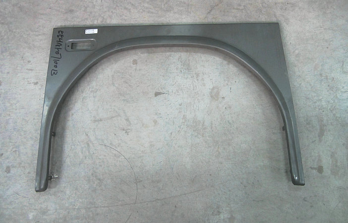 Plaque d'aile (avant gauche)-1