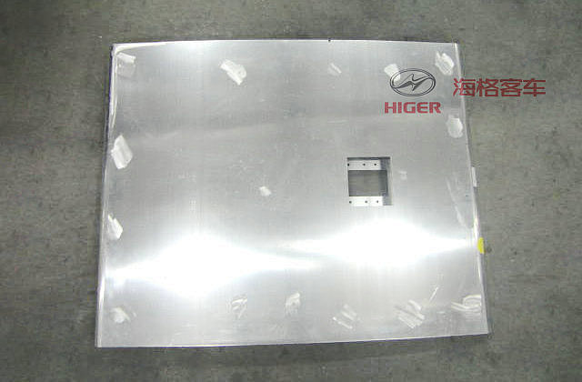 Rear wheel rear hatch door