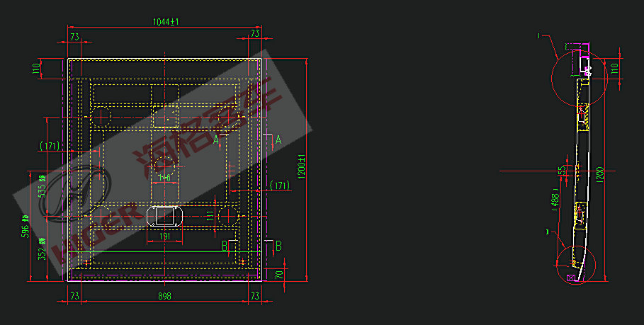 Luggage door (panel)