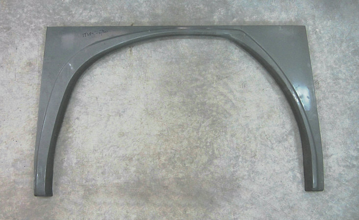 Крыло (спереди слева)