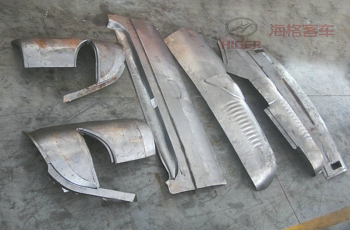 Assemblage de la peau de circonférence arrière-1