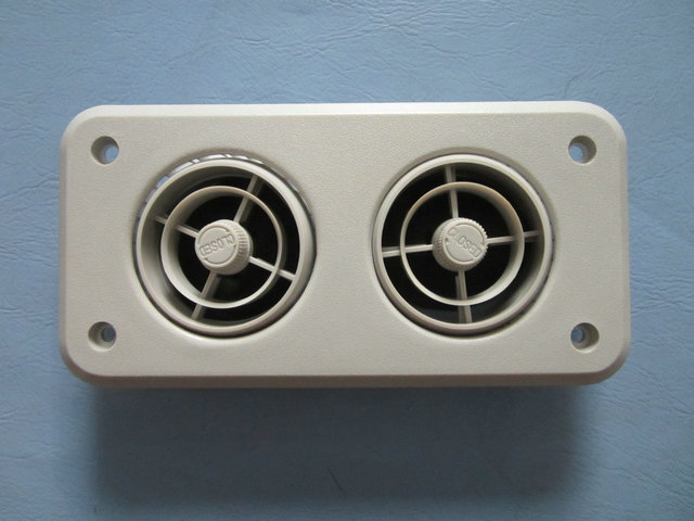 Sortie d'air (haut de moulure avant double boule)