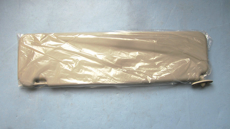 Visière de soleil gauche