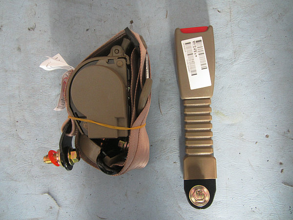 Ремень безопасности (сиденье водителя)