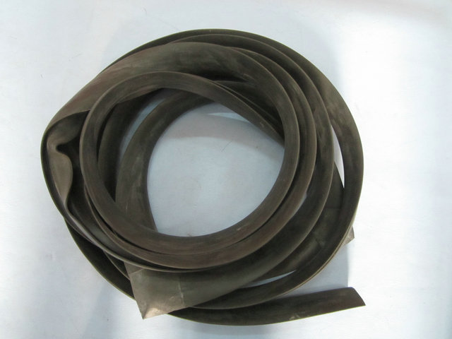 Door panel rubber seal strip
