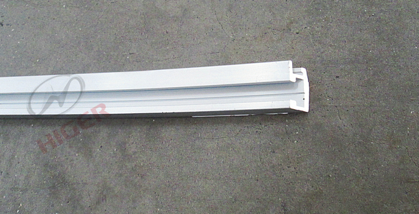 Алюминиевый профиль (за дверной рамкой)-1