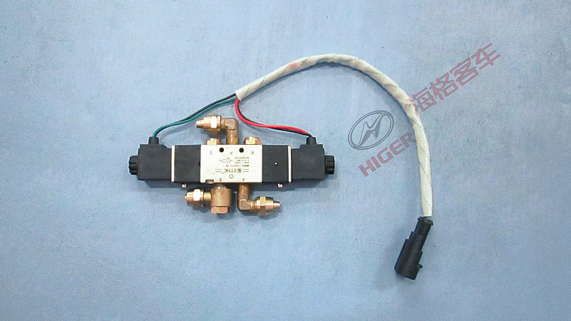 Solenoid valve (integrated pump)