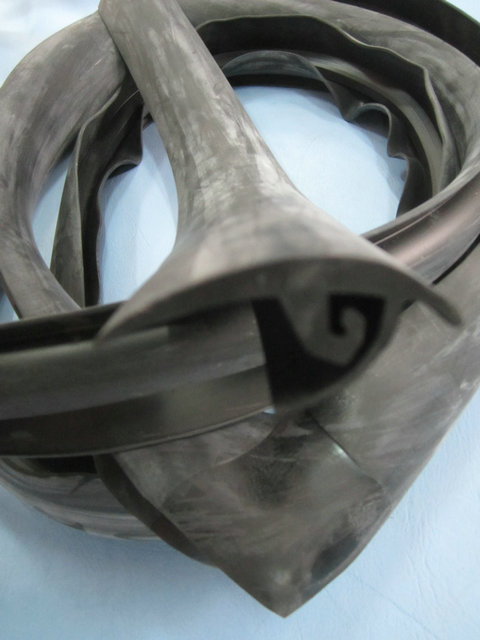 Sealing strip (door frame rubber)-1