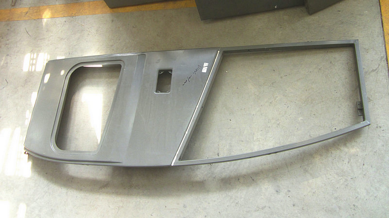 Door panel assembly (front door)-1