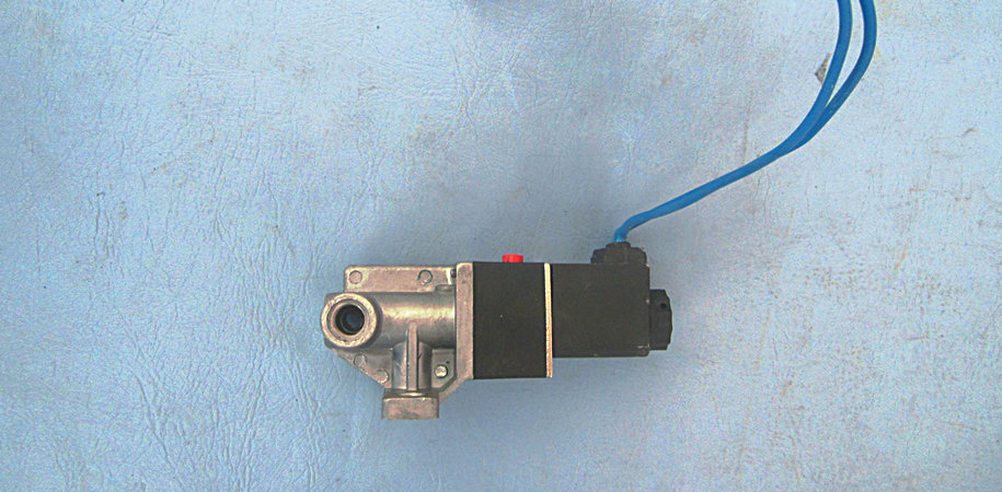 Соленоидный клапан дверного насоса-1