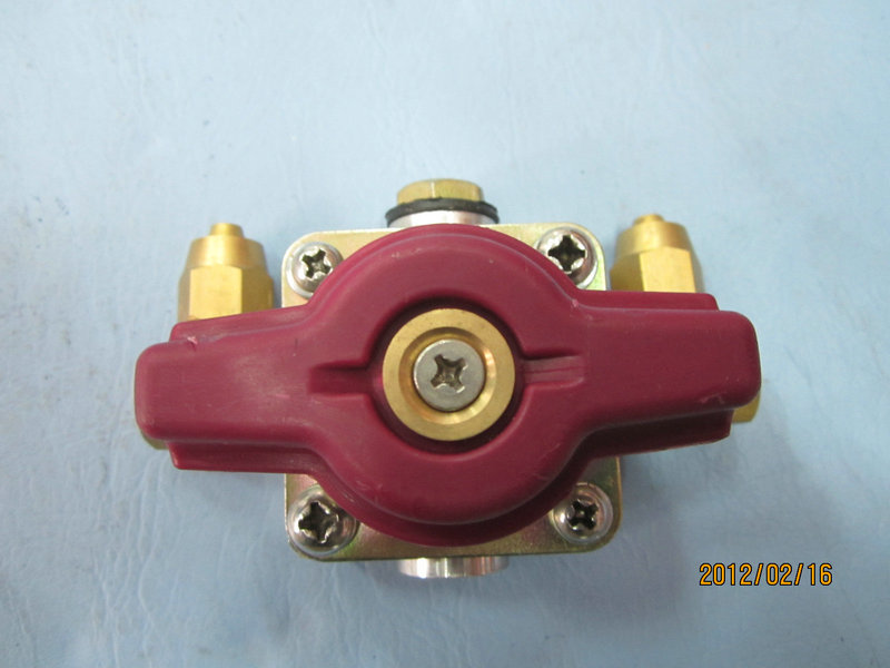 Аварийный клапан в сборе-1