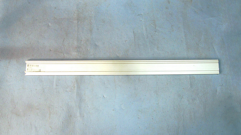 Aluminum profile (door panel-top)