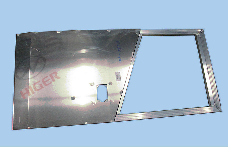 Door panel assembly (front door)