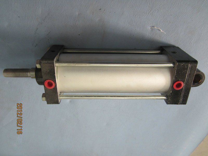 Left cylinder assembly