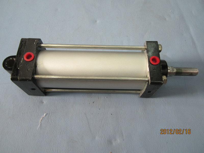 Right cylinder assembly