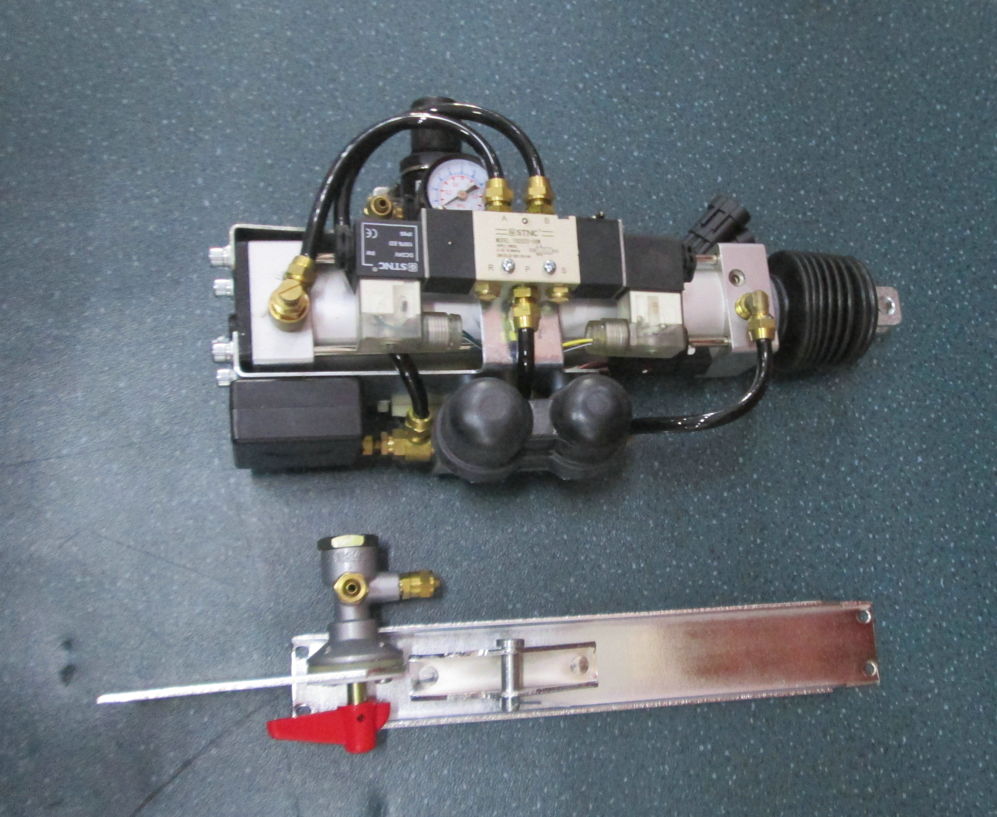 Door pump assembly (pneumatic folding, 175)