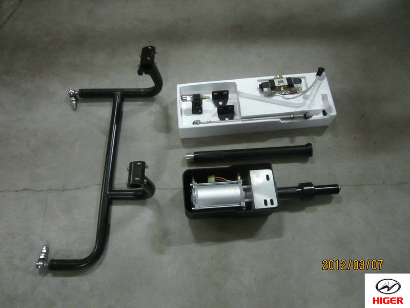 Middle door mechanism and door pump