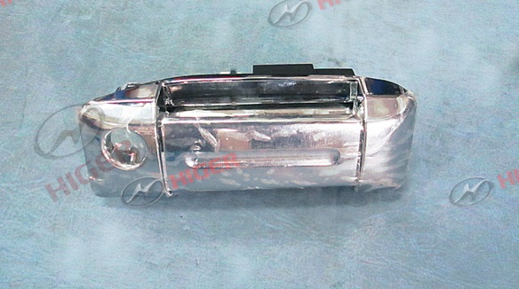 Side sliding door handle assembly