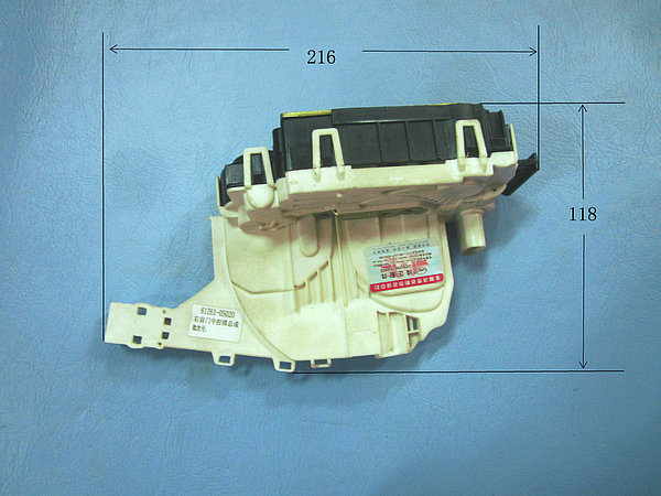 Замок в сборе (центральный замок управления правой раздвижной двери)