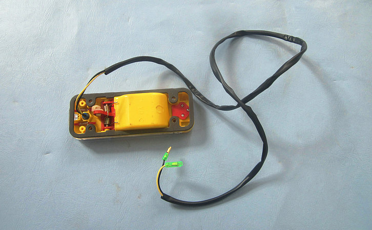 Handle (open inside the emergency door)-1