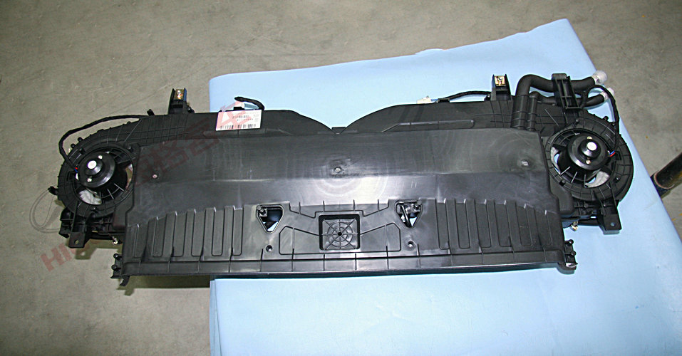 蒸发器总成(后顶置)-1