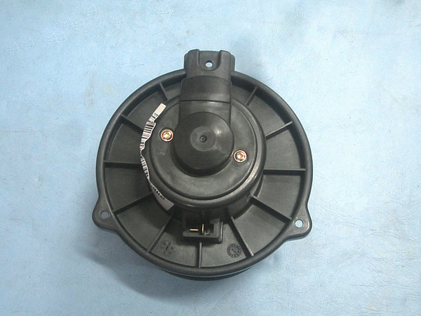 Front HVAC blower assembly