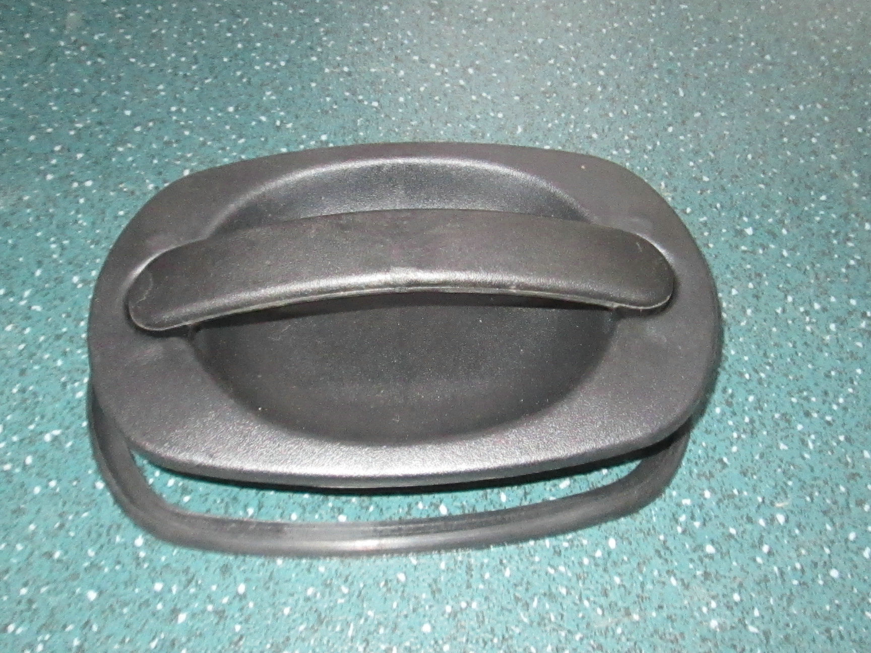 Handle (rear hatch door)