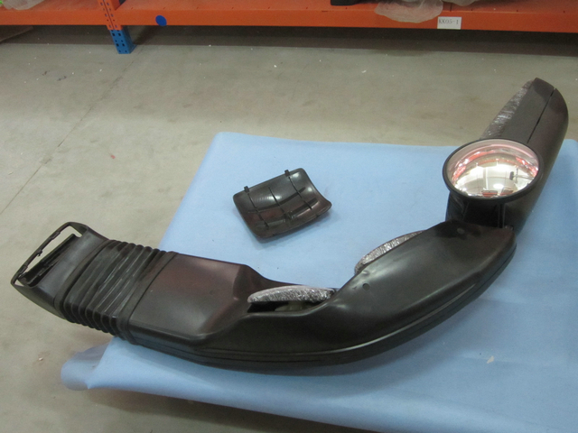 Exterior rearview mirror (Morning Light Electric Right-Belt Defrost)-2