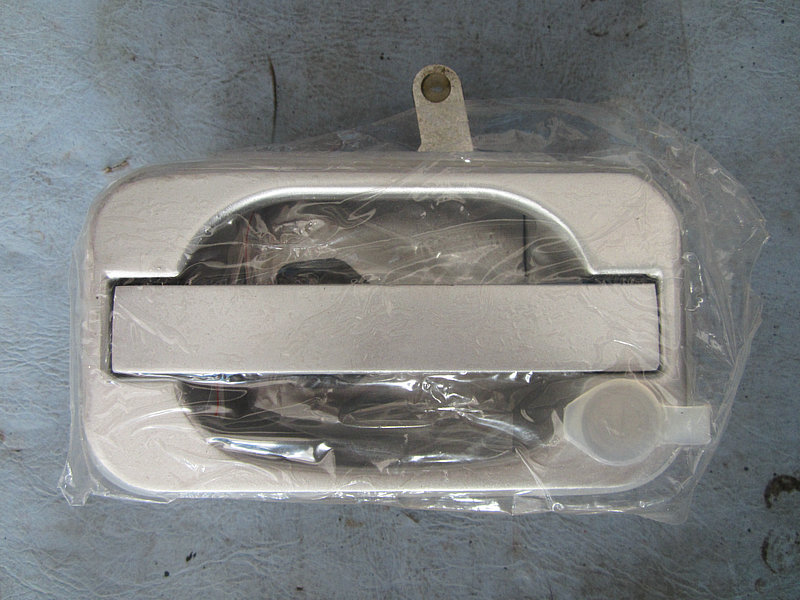 Cabin door lock assembly (luck)