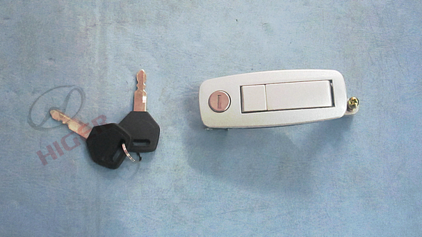 Porte Biancang longue serrure-1