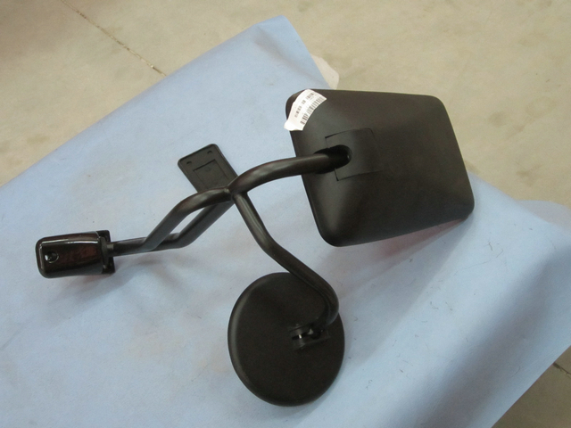 Зеркало заднего вида (нормальный правый элемент)-1