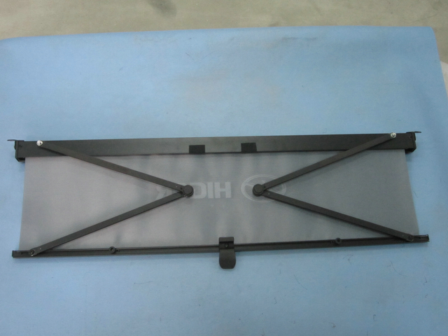 Pare-soleil (partie gauche de la fenêtre avant)-1