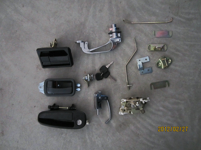 Door lock assembly (folding door)