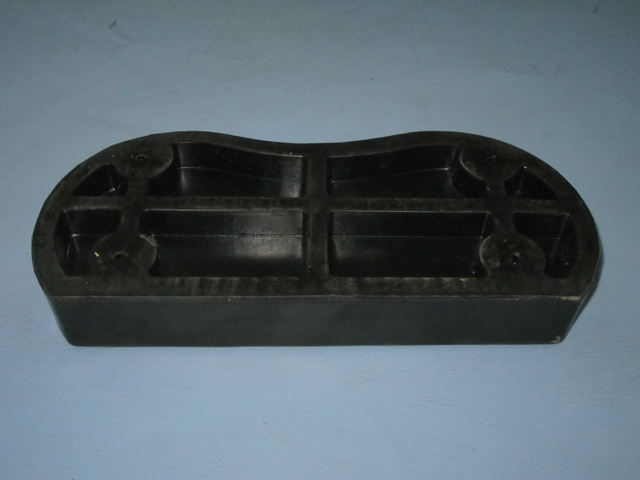 Wide brake/throttle pedal pad