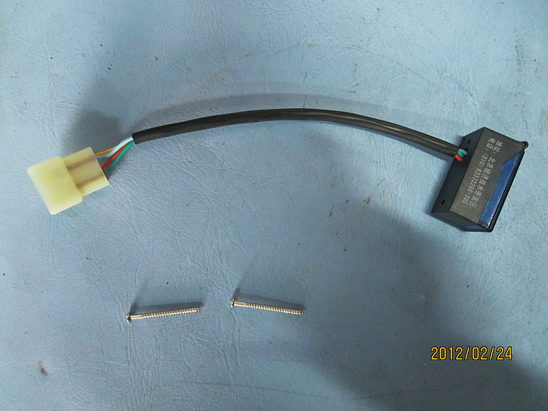 Fire extinguisher electronic switch