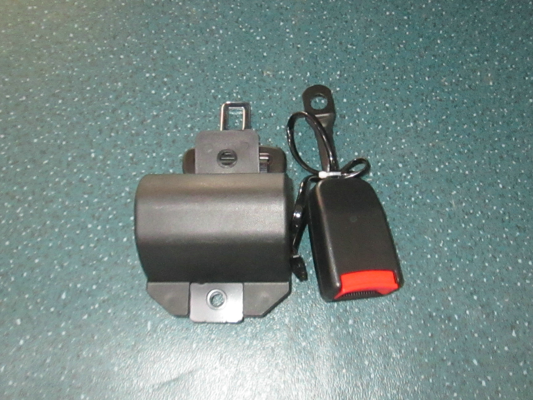 Safety belt (two-point telescopic belt alarm)