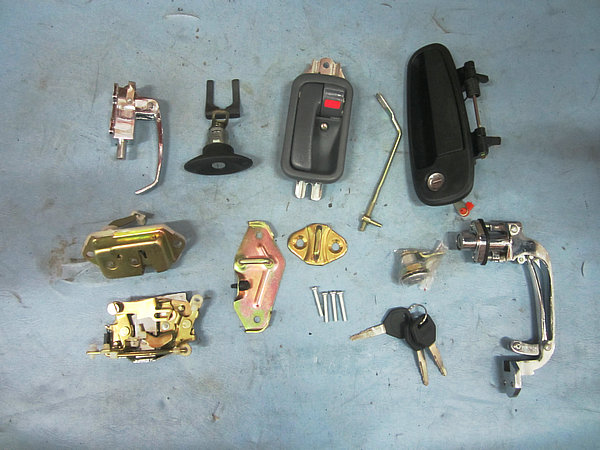 Door lock assembly (folding door)