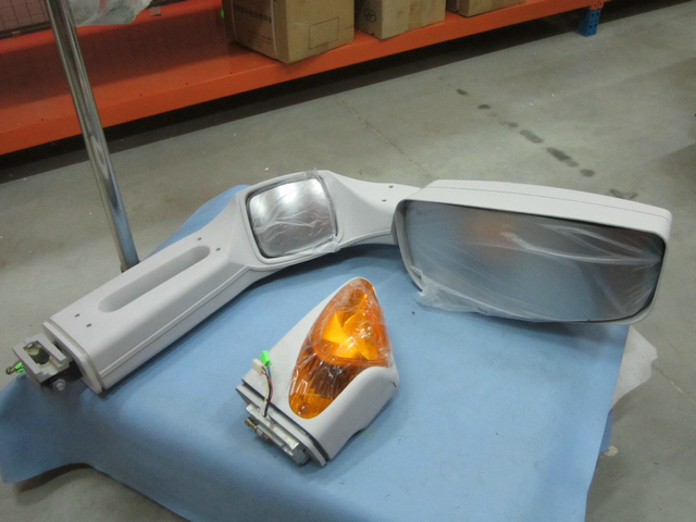 Rétroviseur extérieur (Shenshi Electric à gauche)-2