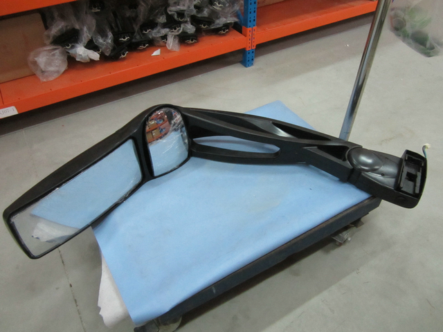 Внешнее зеркало заднего вида (утреннее электрическое разморозное нижнее поле обзора)