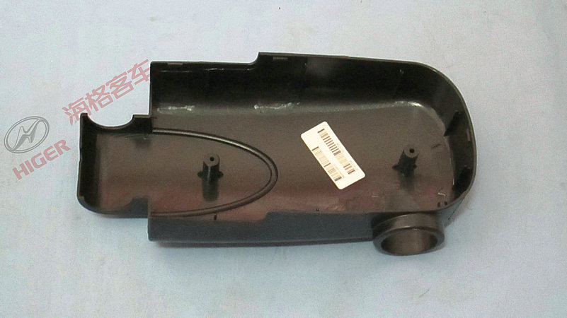 Наружная сторона заднего края (справа)