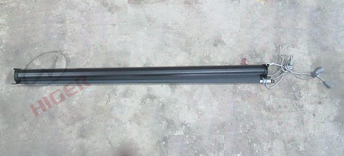 Sunshade (manual right part of guide rod guide rail form)