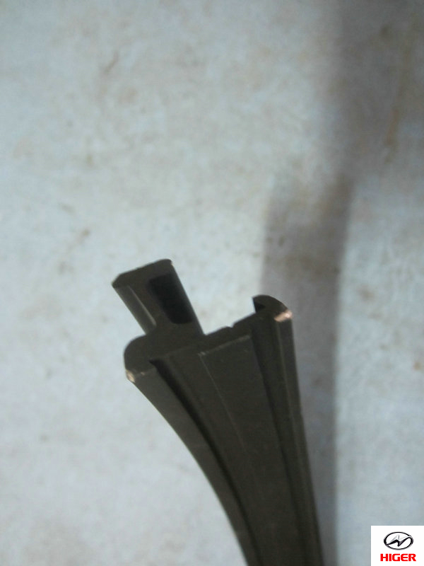 Flow tank (right rear)