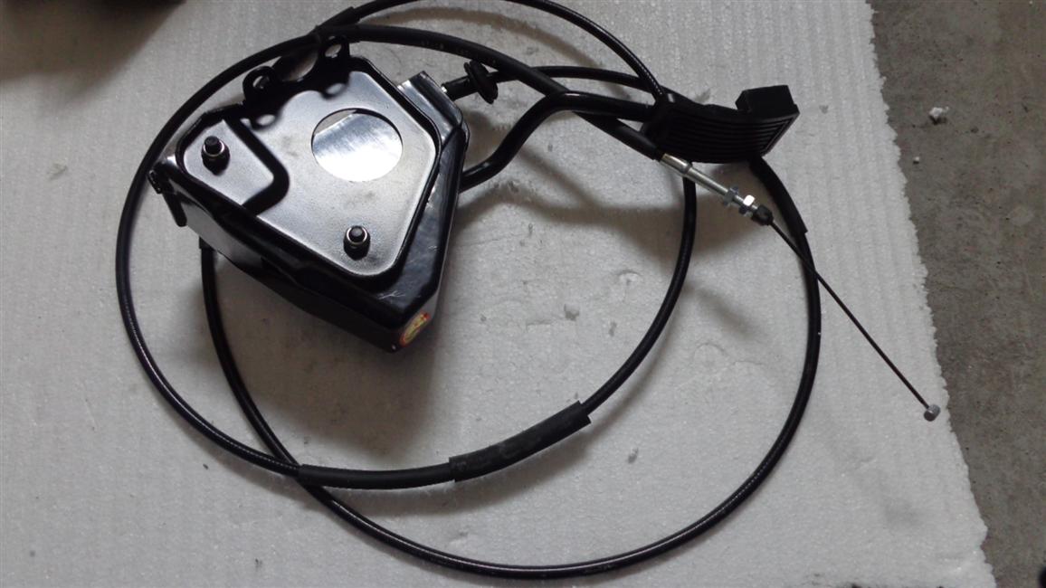 Accelerator pedal with pull cable assembly, JM491QE/V20, left rudder-2