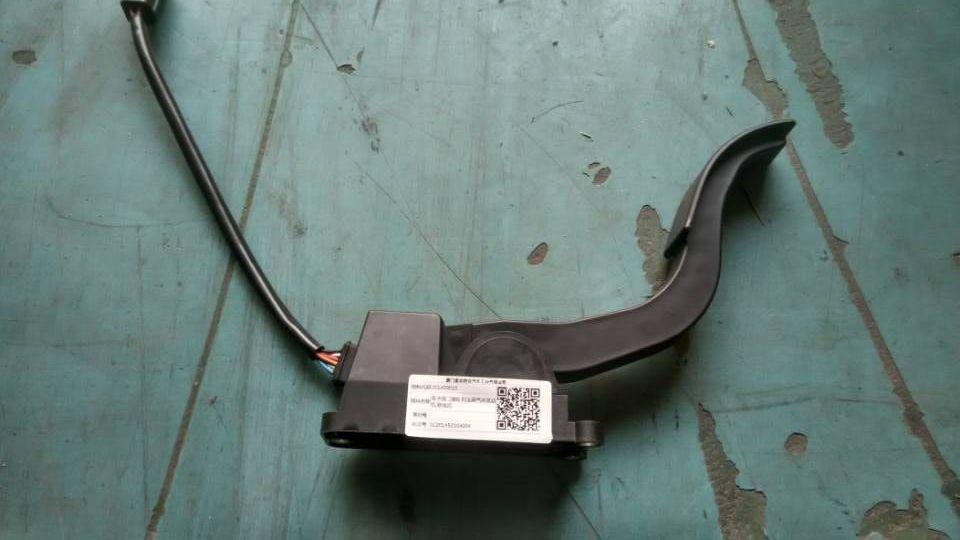 Acceleration pedal-electronics, equipped with Yuchai gas engine, suspension type